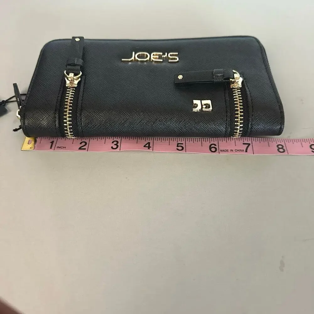 Joe's Womens Nexus Clutch Purse Black Gold Logo Zips Around‎ 4